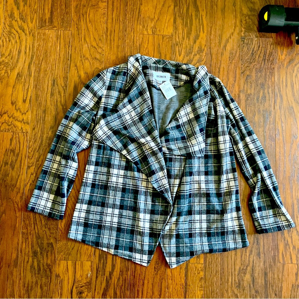 NEW BB Dakota Sweater Coat Perfect for Fall/Winter Size XL